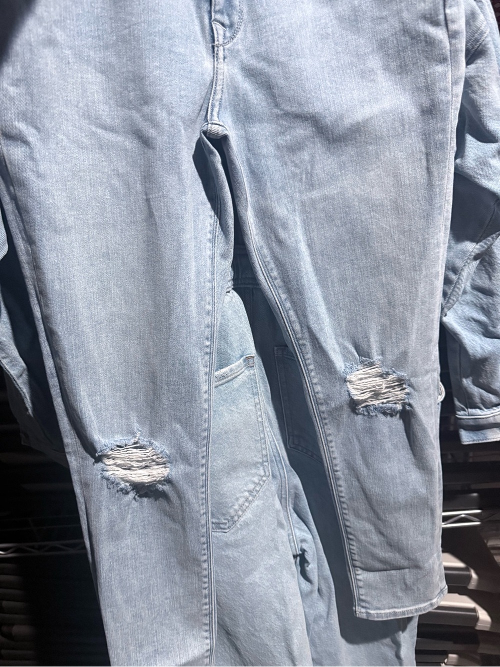 Express Light Wash Distressed Women’s Jeans